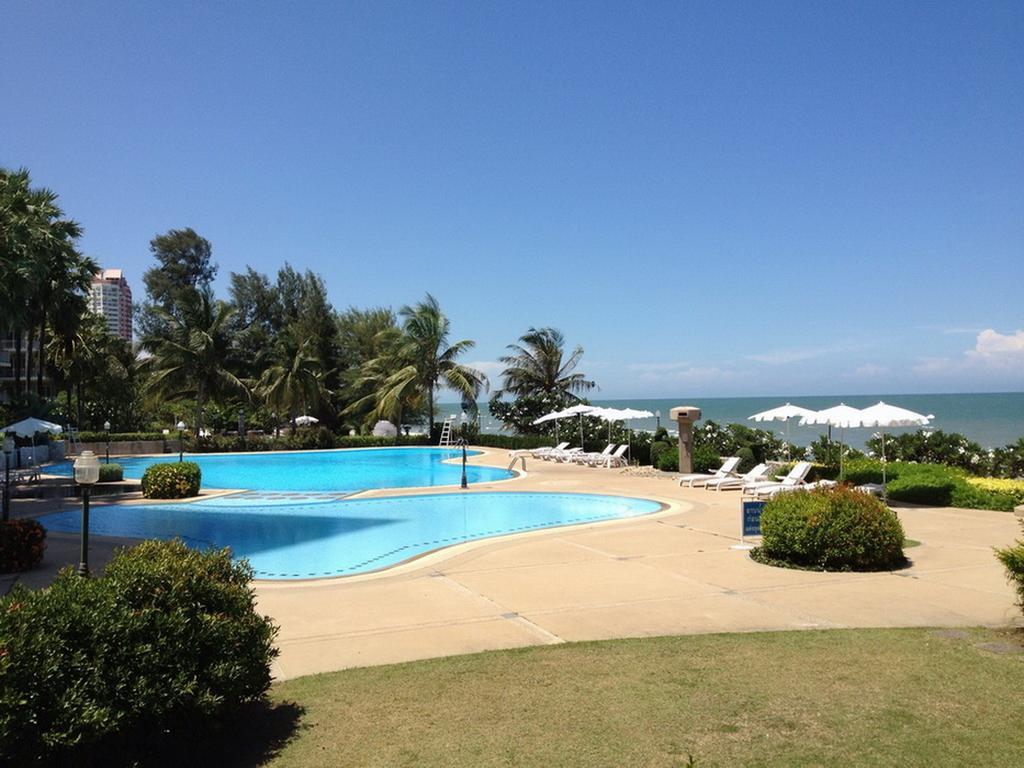 Cha-Am Beach Club Екстериор снимка