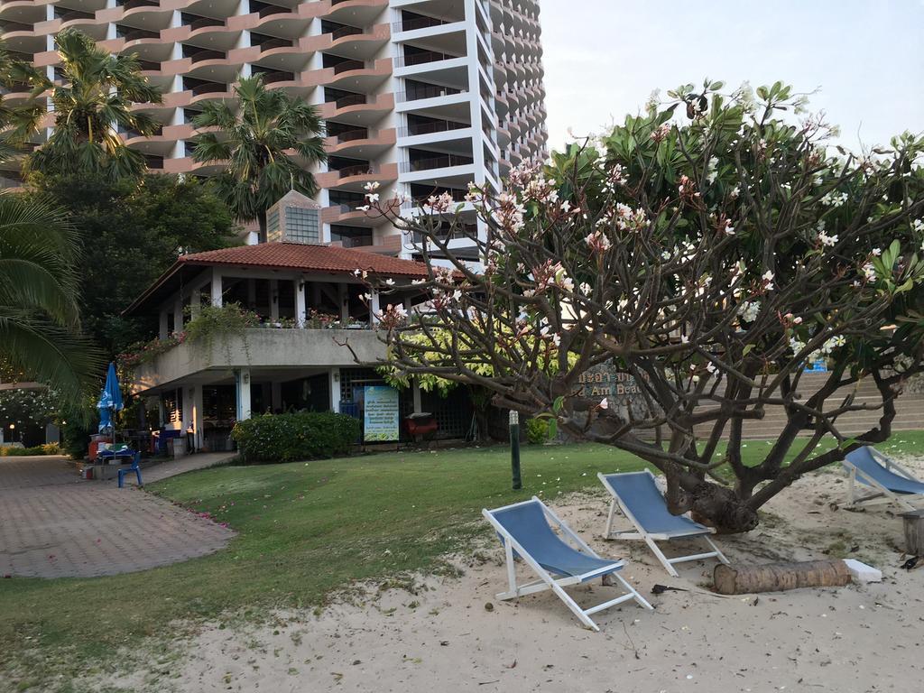 Cha-Am Beach Club Екстериор снимка