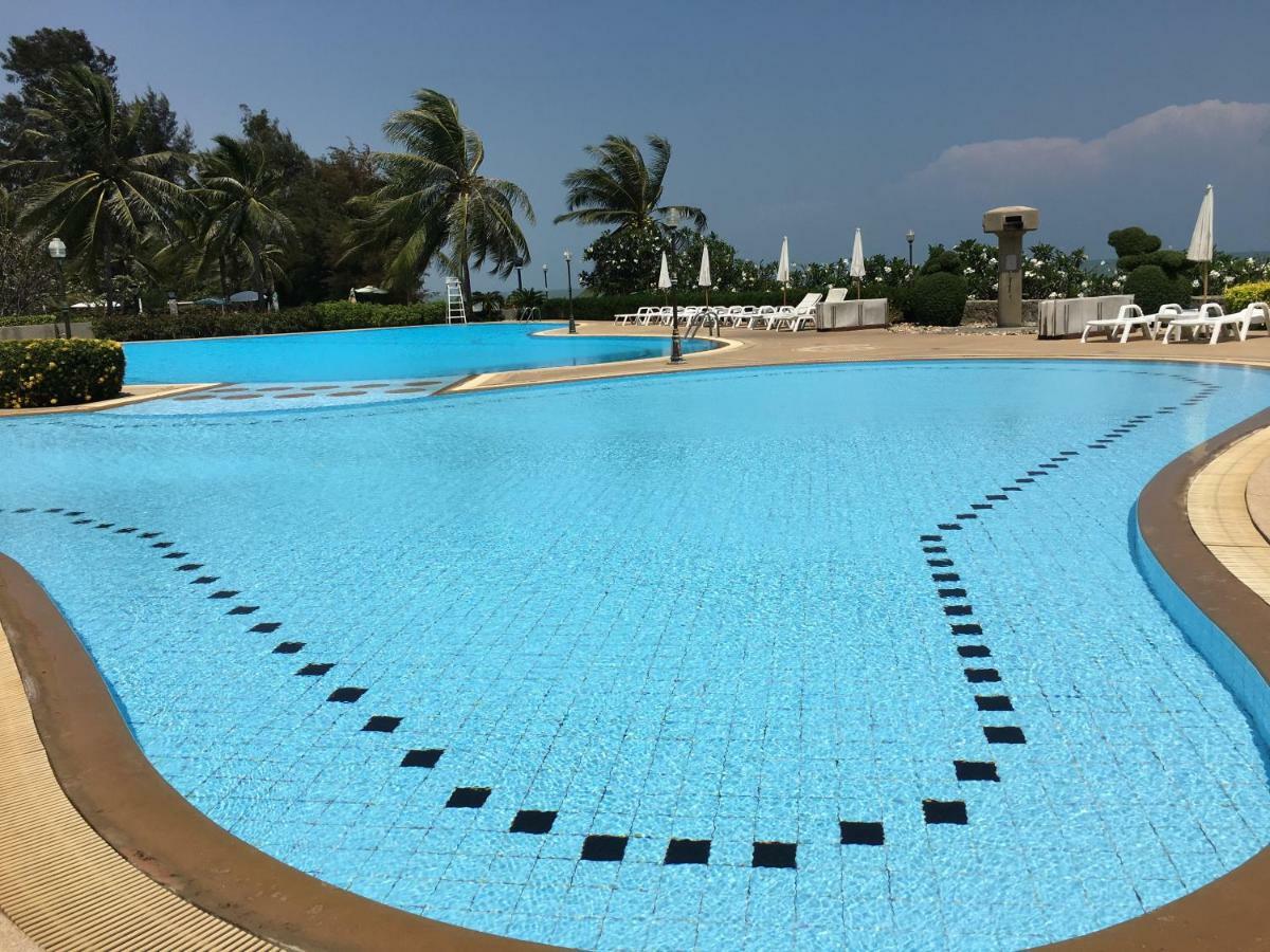Cha-Am Beach Club Екстериор снимка